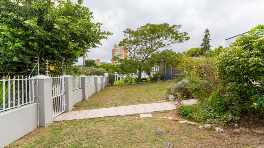 4 Bedroom Property for Sale in Loevenstein Western Cape